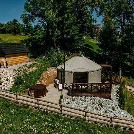 Jurta Na Wypasie - Luksusowy Namiot Z Widokiem Na Gory - Jacuzzi, Sauna, Split Ac, Private, Star View ザコパネ エクステリア 写真